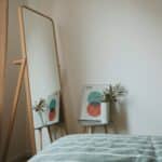 Miroire dans une chambre